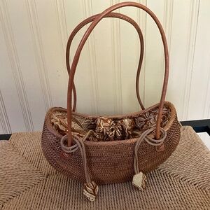 TLC woven bag